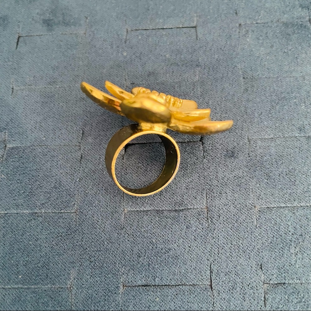 Cocktail ring